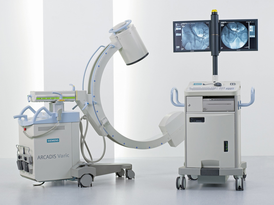 Máy X quang C-Arm ARCADIS Varic Siemens